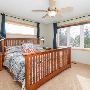 Pottery Barn Pia Medallion Cotton Quilt & Shams -K